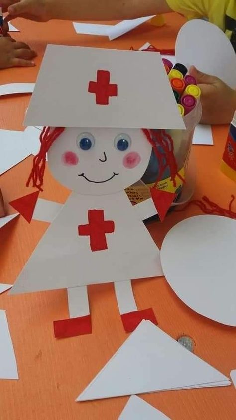 Nurse Crafts For Kids, Community Helpers Crafts For Preschool, Community Helpers Art, Community Helpers Activity, Community Helpers Preschool Crafts, Toddler Fine Motor Activities, Community Helpers Crafts, Community Helpers Preschool Activities, Kindergarten Art Activities