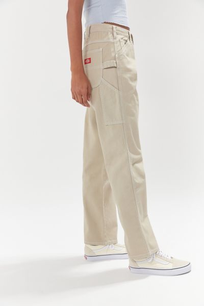 Dickies Carpenter Pants Outfit, Carpenter Pants Outfit, Dickies Outfit, Mom Pants, Flattering Pants, Tokyo Street Fashion, Carpenter Pants, Dickies Pants, Carpenter Jeans