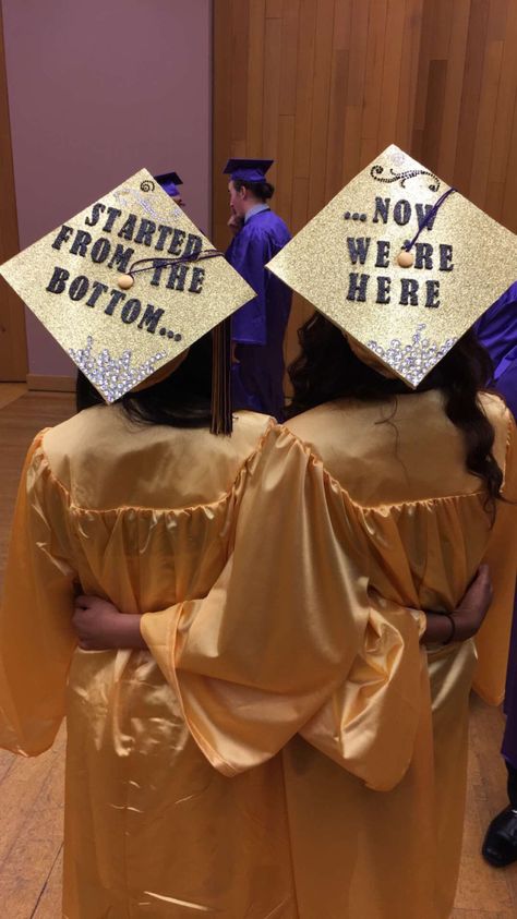 Matching Caps For Graduation, Matching Grad Caps For Best Friends, Graduation Cap Designs Best Friends, Matching Graduation Caps Best Friend, Bff Graduation Caps, Matching Graduation Caps, Best Friend Graduation Caps, High School Graduation Cap Designs, Graduation Hat Designs