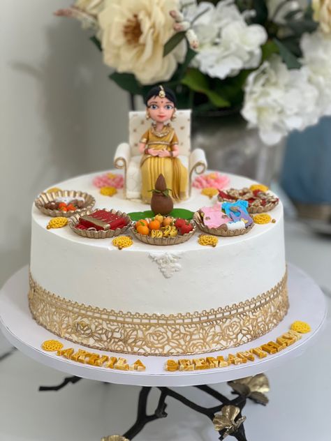 Seemantham Cake Ideas, Half Saree Function Cake, Haldi Cake Design For Bride, Valaikappu Decoration Ideas, Half And Half Wedding Cakes, Saree Cake, Unique Baby Shower Cakes, Baby Shower Gender Reveal Cake, Baby Reveal Cakes