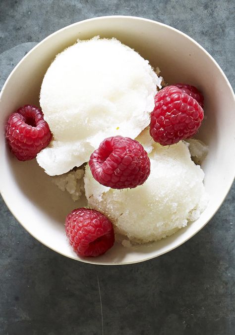 Lychee Sorbet Recipe, Recipes With Lychee, Litchi Recipes, Lychee Ice Cream, Lychee Sorbet, Lychee Recipes, Curry Bowl, Sorbet Recipe, Sorbet Ice Cream