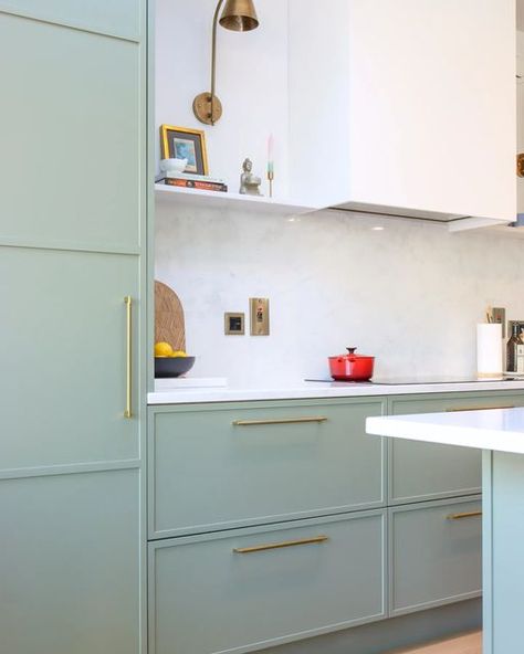 No Handle Cabinet Doors, Green Slim Shaker Kitchen, Kitchen Slim Shaker, Slim Shaker Cabinet Hardware, Micro Shaker Cabinet, Narrow Shaker Cabinet Door, Shaker Hardware, Slim Shaker Cabinets Kitchen, Shaker Cabinet Hardware