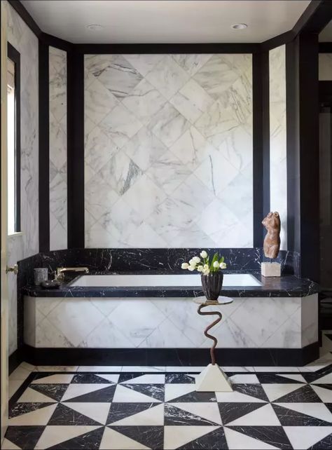 Marble Walls, Marble Mosaic Floor, Classic Bathroom Design, Mold In Bathroom, Motif Art Deco, Tile Remodel, Bathroom Tile Ideas, Classic Bathroom, Mosaic Flooring