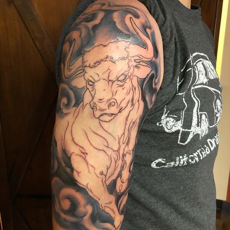 Raging Bull Tattoo, Masculine Tattoos, Bull Tattoos, Raging Bull, Like A Lion, Man In Love, Portrait Tattoo, Tattoo Artists, Tattoo Designs