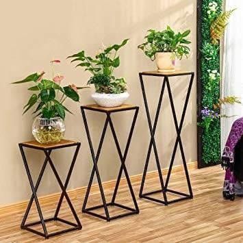 Metal Plant Stands, Indoor Plant Stands, Iron Furniture Design, Steel Furniture Design, Garden Shelves, Home Decor Shelves, Metal Furniture Design, Living Room Balcony, Indoor Planter