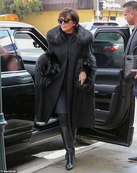 Back in black: Kris Jenner joined her daughter for lunch... Kris Jenner Style 2023, Kris Jenner Outfits, Kris Kardashian, Kris Jenner Style, Jenner Family, Scott Disick, Back In Black, Jenner Outfits, Jenner Style