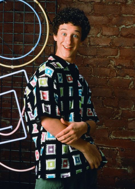 SAVED BY THE BELL -- Season 2 -- Pictured: Dustin Diamond as Screech Powers. Screech Saved By The Bell, Dustin Diamond, Not Guilty, Saved By The Bell, Health Lifestyle, New Series, Latest Video, Favorite Tv Shows, Real Life