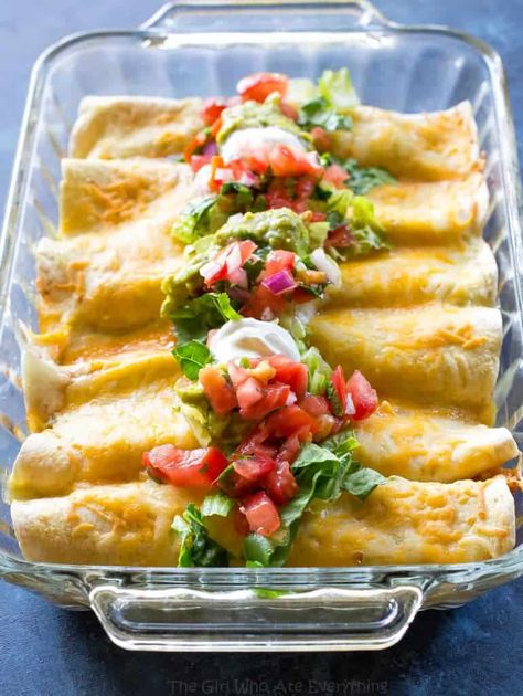 Honey Lime Chicken Enchiladas - my go-to easy Mexican dinner for company that is freezer friendly. the-girl-who-ate-everything.com Honey Enchiladas, Dinner For Company, Honey Lime Chicken Enchiladas, Honey Lime Enchiladas, Easy Mexican Dinner, Enchiladas Chicken, Meal Train, Lime Chicken Tacos, Lime Chicken Recipes