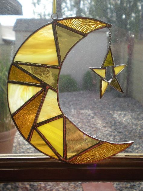 Stained Glass Moons, Star Suncatcher, Stained Glass Patterns Free, Stained Glass Ornaments, Stained Glass Suncatchers, Stained Glass Diy, Stained Glass Crafts, Yellow Ribbon, Stained Glass Designs