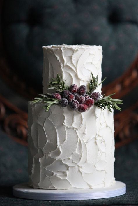 Kue Fondant, Christmas Wedding Cakes, Fondant Wedding Cakes, Rustic Winter Wedding, Top Wedding Trends, Winter Wedding Cake, Winter Cake, Winter Wedding Inspiration, Winter Wonderland Wedding