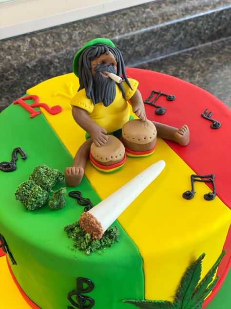 Rasta Cake, Bob Marley Cakes, Bob Marley Birthday, 50th Cake, Cupcake Wars, Bob Marley, Custom Cakes, Cake Decorating, Cupcake