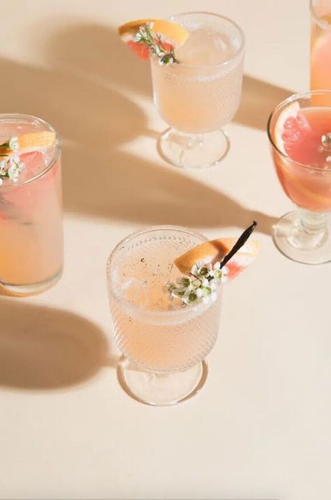 Les cocktails originaux les plus faciles à faire pour impressionner ses amis cet été - Grazia Cocktail Original, 30 Birthday, Inspiration Photo, Triple Sec, Vermouth, Mocktails, Sangria, Marie Claire, Vodka