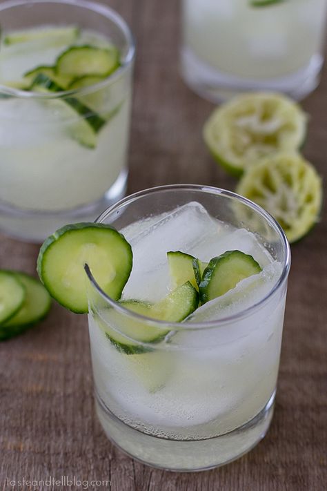 Fridays with Rachael Ray - Sparkling Cucumber Limeade | Taste and Tell Cucumber Limeade Recipe, Cucumber Limeade, Limeade Recipe, Cucumber Detox Water, Refreshing Summer Drinks, Boozy Drinks, Fancy Drinks, Homemade Drinks, Delicious Drinks