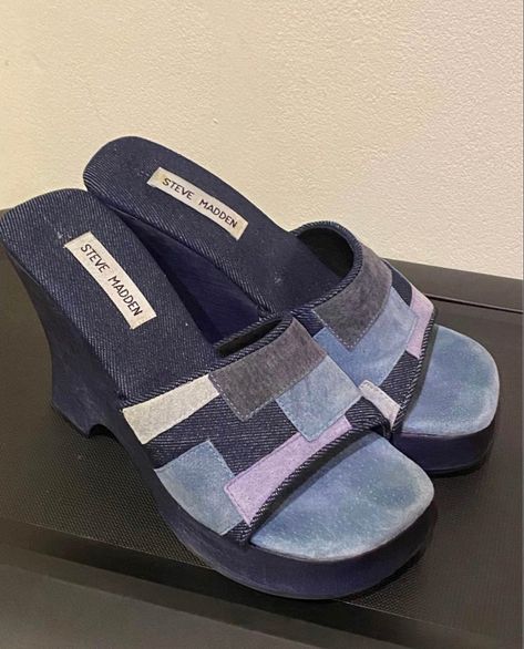 Vintage Wedge Sandals For Beach, Vintage Open Toe Wedge Sandals For Summer, Spring Vintage Wedge Heel Heels, Vintage Platform Wedge Sandals, Vintage Wedge Heels For Beach, Pumped Up Kicks, Aesthetic Grunge Outfit, Funky Shoes, Fresh Kicks