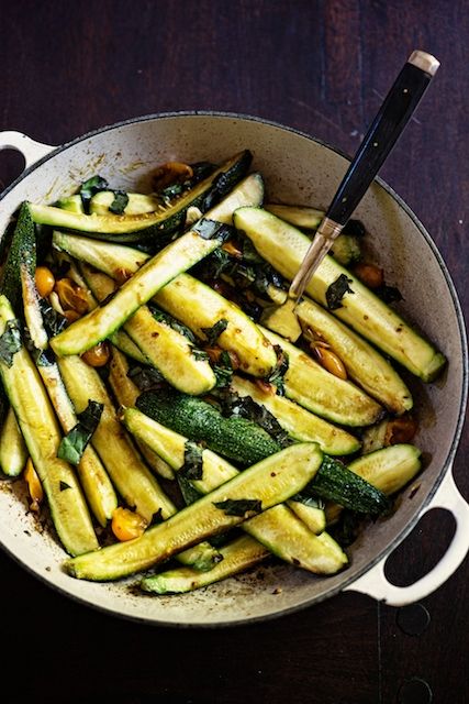 braised zucchini 12 Braised Zucchini, Think Food, Zucchini Recipes, Side Recipes, Veggie Dishes, Vegetable Side Dishes, Vegetable Dishes, Side Dish Recipes, Veggie Recipes