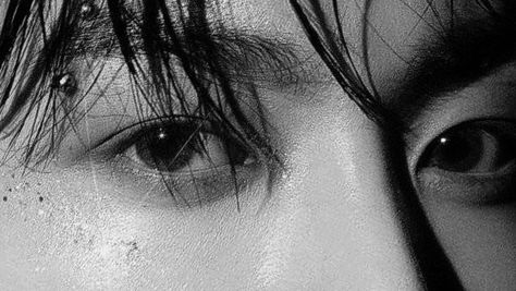 Bts Eyes, Black And White Comics, Eyes Wallpaper, Jungkook Fanart, Jungkook Aesthetic, Bts Aesthetic Pictures, Jungkook Abs, Kim Taehyung Wallpaper, Jungkook Cute