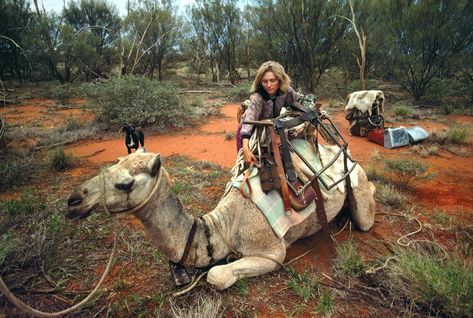 Robyn Davidson, What Is Fear, Australian Desert, Tracks Movie, Australian Outback, Alice Springs, Popular Photography, Western Culture, Dog Stories