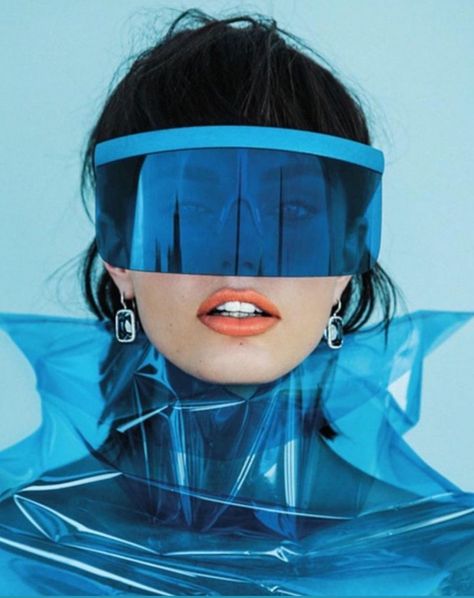 Classic Blue Pantone, Blue Pantone, Fashion 60s, Looks Hip Hop, Vogue Brazil, Space Fashion, Tim Walker, Cyberpunk Aesthetic, Peter Lindbergh