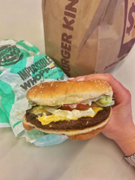 Burger King Whopper Aesthetic, Burger King Milkshake, Impossible Whopper, Food Campaign, Impossible Burger, Snack Craving, I Knew It, Fair Food Recipes, Burger Recipes