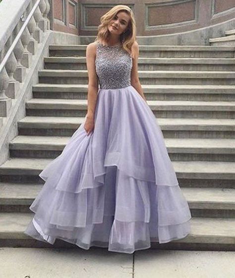 7bb060764a818184ebb1cc0d43d382aadesc36017328ri Nepali Dress, Prom Dresses Simple, Green Prom, Stil Boho, Unique Prom Dresses, Beaded Prom Dress, Cute Prom Dresses, A Line Prom Dresses, Beauty Dress