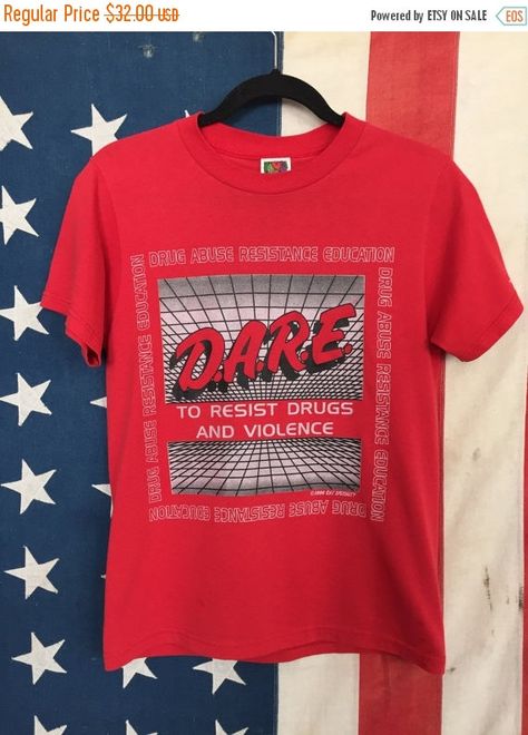 VALENTINES SALE vintage t shirt, dare shirt, 90s vintage clothing, drug shirt, 1995 drug + violence tshirt, op art graphic tees, d.a.r.e. re Dare Shirt, Valentines Sale, Red Tee, Op Art, 90s Vintage, Tee Design, Vintage Tshirts, Vintage Clothing, A R