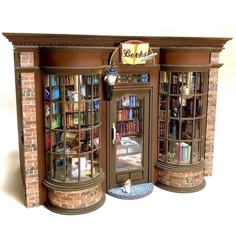 Tiny Bookshelf, Mini Bookstore, Miniature Store, Christmas Tree Village Display, Mini Bookshelf, Room Box Miniatures, Dolls House Shop, Finding A New Hobby, Mini Houses