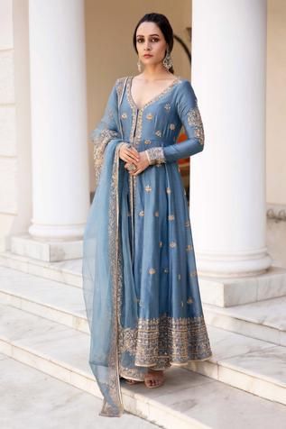 Blue Jacket Style, Nida Azwer, Chanderi Kurta, Blue Kurta, Anamika Khanna, Moonlit Night, Indian Dresses Traditional, Traditional Indian Outfits, Indian Suits