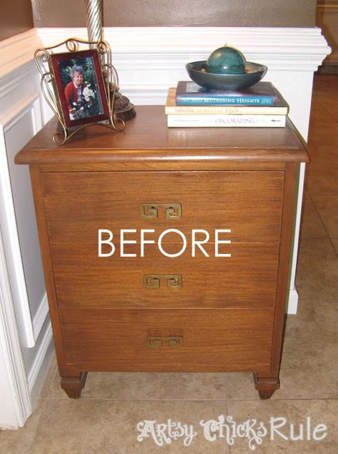 How To Restain Wood, Restaining Wood Furniture, Stained Furniture, Before After Furniture, Diy Wood Stain, Dining Table Makeover, Staining Furniture, Wood Furniture Design, Orange Wood