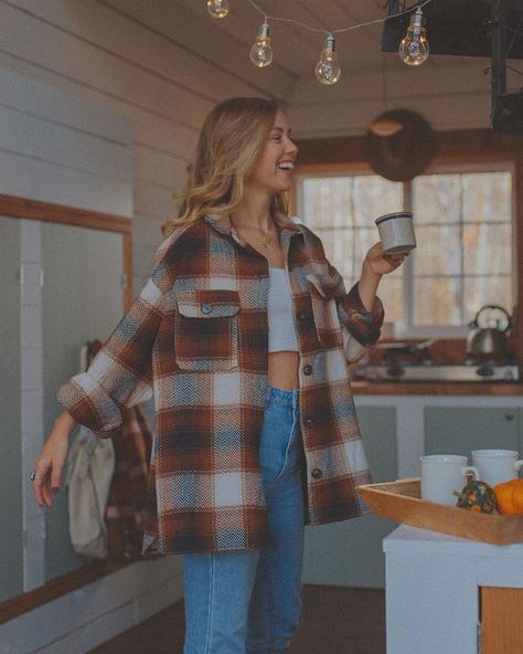 Court’s General Store on Instagram: “We have RESTOCKED your favorite apparel 🐻 This is a little reminder to hit the “notify me when available” button on the sold out goods you…” Cabin Outfit Fall, Cabin Outfit, Jacket Outfit Women, Fall Flannel, Flannel Fashion, Plaid Outfits, Flannel Jacket, Granola Girl, Fall Fits