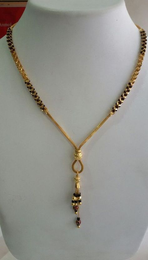 Black Beeds Chain Indian Gold Short, Gold Nath Designs Indian, Fancy Mangalsutra Designs Gold, Mini Mangalsutra Designs Gold, Nallapusalu Designs Gold Short, Mini Mangalsutra, Diamond Nosepin, Locker Designs, Mangalsutra Chain