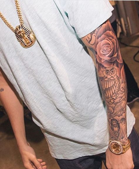 Justin Bieber Tattoos Sleeve, Bieber Tattoos, Justin Tattoo, Justin Bieber Tattoos, Celebrities Tattoos, Mangas Tattoo, Inner Bicep Tattoo, All Ideas, Rose Tattoos For Men