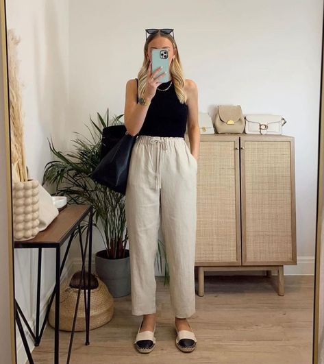 Linen Pants Outfit, Neutral Outfits, Getting Bored, Stylish Fall Outfits, Diy Vetement, Beige Outfit, Casual Day Outfits, Casual Work Outfits, Again And Again