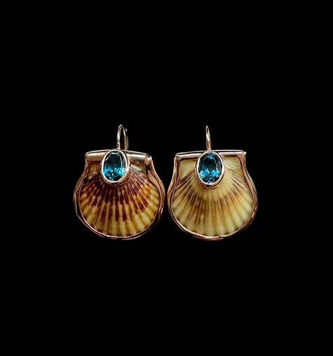 Sara Beltrán on Instagram: “Clams blue zircon earrings #dezsobysarabeltran #dezsobysb” Deco Blue, Imperial Topaz, Zircon Earrings, Blue Tigers Eye, Blue Topaz Earrings, Topaz Earrings, Lemon Quartz, Blue Zircon, Shell Earrings