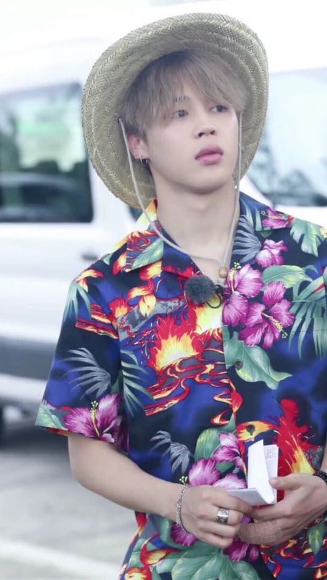 Jimin  || Hawaii BTS Bon Voyage Season 2 Bts Hawaii, Jimin Boyfriend, Bts Bon Voyage, Baby Minnie, Jimin Mochi, Bare Face, Park Ji Min, Wallpaper Bts, Jimin Park