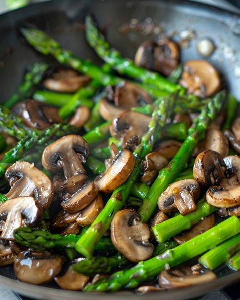 My husband took one bite and rushed over to me, seeking the recipe Garlic Asparagus, Best Chicken Wing Recipe, Asparagus Recipes Oven, Mushrooms And Onions, Asparagus And Mushrooms, Vegan Side Dishes, Vegan Sides, Mushroom And Onions, Roasted Asparagus