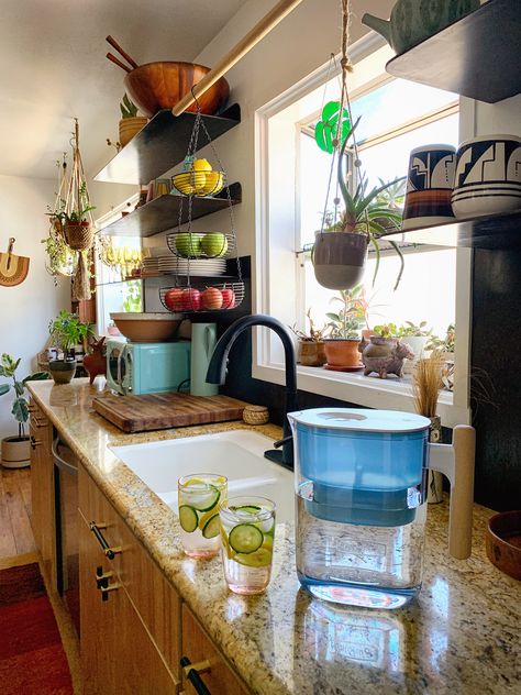 Small Kitchen Sink Ideas Tiny Houses, Small Kitchen Cottagecore, Small Kitchen Lemon Decor, Lemonade Kitchen Decor, Little Sunny Kitchen, Small Cottage Kitchen, Cucumber Water, In The Summertime, Small Kitchen Decor