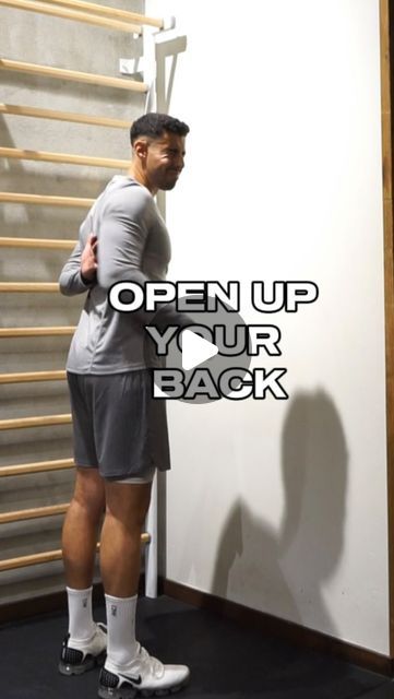 Ash - Physical Therapist, Personal Trainer and Sports Therapist on Instagram: "HOW TO “OPEN” UP YOUR MIDDLE BACK   This is a mobilization of the middle back. The exercise can help give a feeling of “opening”/cracking the back and give a relief. Give it a go!   #physio #physicaltherapist #postureexercise #physicaltherapy #backpain #backpainrelief #middlebackpain #middlebackpainrelief" Sports Therapist, Middle Back Pain, Posture Exercises, Clean Cotton, Physical Therapist, Back Pain Relief, Back Exercises, Physical Therapy, Your Back