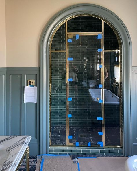 Jessica Helgerson on Instagram: “In tiny news, the shower door at Albee House and some of the vintage lights at our Brooklyn project got installed this week. . Grateful to…” Jessica Helgerson, Bathroom Wallpaper Ideas, Paint Bathroom, Makeover Bathroom, Vintage Lights, Renovation Tips, Master Bath Remodel, Ensuite Bathroom, Shower Door