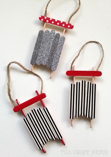 Popsicle Stick Sled, Popsicle Stick Ornaments, Kitchen Architecture, Diy Popsicle Stick Crafts, Christmas Sled, Diy Popsicle, Popsicle Crafts, Diy Christmas Ornament, Decorating Farmhouse