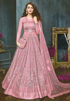 Latest Ghagra Designs, Onion Pink Lehenga, Ghagra Designs, Bridal Anarkali Suits, Bridal Anarkali, Onion Pink, Suits Party Wear, Salwar Suits Party Wear, Work Lehenga