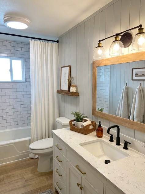 Reno Recap: Guest Bathroom — Simply Mrs. Edwards Small Master Restroom Ideas, House Interior Bathroom Small Spaces, Reframe Bathroom Mirror, Easy Bathroom Remodel Cheap Diy, Chip And Joanna Gaines Bathroom, Single Wide Bathroom Remodel, Spare Bathroom Ideas Guest Bath, Bathroom Remodel With Bathtub, Bathroom Remodel White Vanity