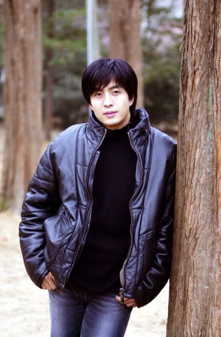 Winter Sonata (2002) Park Soo Jin, Park Yong Ha, Bae Yong Joon, Asian Celebrities, Korean Artist, Kdrama Actors, Korean Men, Lee Min, Lee Min Ho