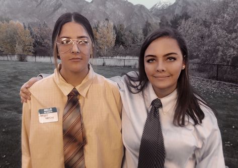 Jim And Dwight Costume, Dwight Schrute Costume, The Office Costumes, Office Costumes, Sister Halloween Costumes, Office Halloween Costumes, Jim Halpert, Dwight Schrute, Halloween Costume Outfits