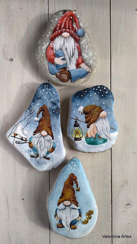 Mop Gnome, Christmas Pebble Art, Gnome Paint, Diy Rock Art, Painted Rock Animals, Stone Art Painting, Painted Rocks Kids, Christmas Rock, Painted Rocks Diy