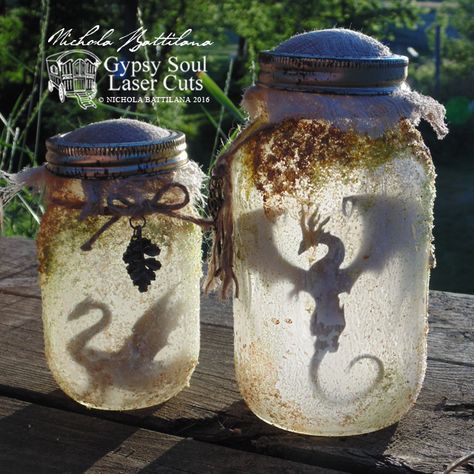 Rotten Smelly Dragon Jars with Tutorial - Nichola Battilana                                                                                                                                                                                 More Diy Dragon, Cheap Diy Halloween Decorations, Kule Ting, Jars Diy, Anniversaire Harry Potter, Fairy Jars, Dragon Crafts, Theme Harry Potter, Dragon Birthday