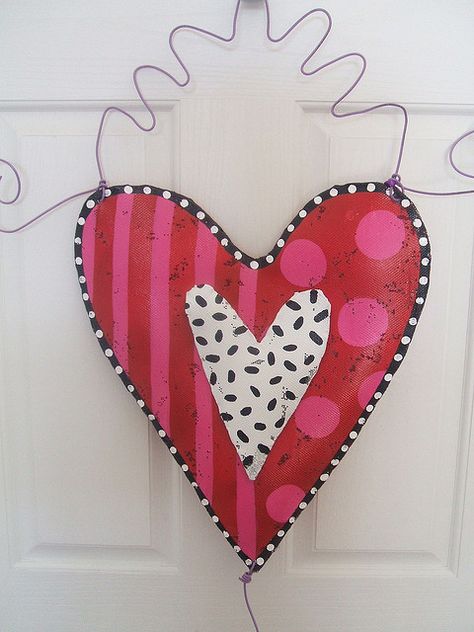 Wood Heart Ideas, Valentine Wood Crafts, Heart Ideas, Heart Craft, Heart Projects, English Paper Piecing Quilts, Glass Inspiration, Valentine Projects, Black And White Heart