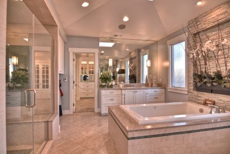 Arthur Rutenberg Homes, Modern Luxury Bathroom, Luxury Master Bathrooms, Downstairs Bathroom, Bathroom Design Luxury, Dream Bathrooms, Dream House Interior, Traditional Bathroom, Ideas Pictures