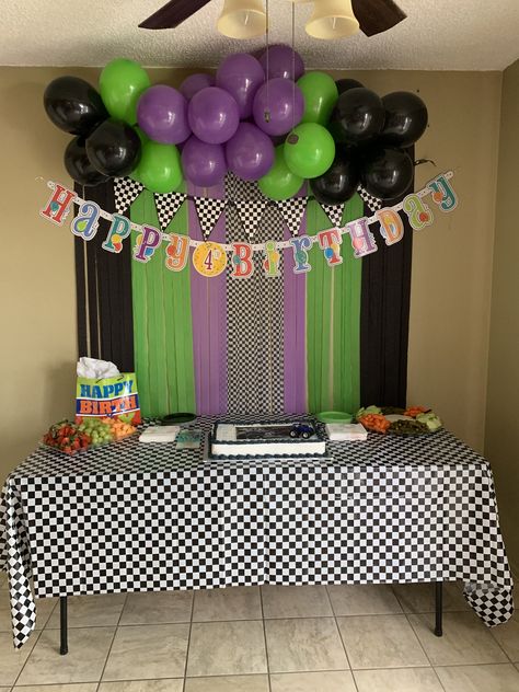 Grave Digger Birthday Party, Hulk Birthday Party Decorations, Hulk Theme Party, Monster Truck Theme Birthday Party, Monster Jam Birthday Party, Hulk Birthday Parties, Digger Birthday, Monster Jam Birthday, Monster Jam Party