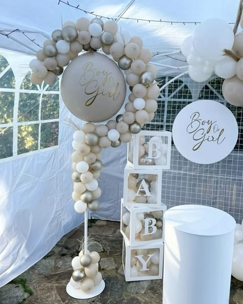 Neutral Color Gender Reveal, Beige Gender Reveal, White Gender Reveal, Baby Shower Themes Neutral, Gender Reveal Baby Shower Themes, Baby Gender Reveal Party Decorations, Decoration Buffet, Gender Reveal Party Games, Classy Baby Shower