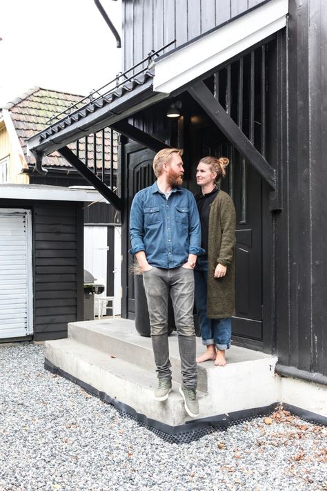 Swedish Cottage Exterior, Norwegian Interior Design, Norwegian Interior, Norwegian Home, Norway House, Norwegian House, My Scandinavian Home, Swedish Cottage, Sliding Door Design